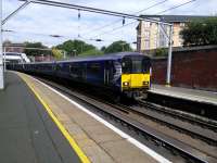 318264, operating a Larkhall service, pulls into 'Brigton' on 2nd September 2017.<br>
<br><br>[David Panton 02/09/2017]