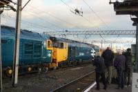 The southbound 'Caledonian' railtour departs Carlisle with 50049 and 50007 on 7th October 2017 with the platforms full of enthusiasts trying to record the event. <br><br>[John McIntyre 07/10/2017]