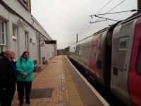 An Edinburgh bound train calls at Dunbar. A useful way of returning west having cycled the <a target=external href=http://johnmuirway.org/>John Muir Way</a>.<br>
<br>
<br><br>[Rod Crawford 16/10/2017]