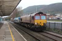 DBS 66047, on the sandite train, pulls to a stop on the up goods loop at Port Talbot Parkway station on 18th October 2017. 66117 was on the rear of the train.<br>
<br>
<br><br>[Alastair McLellan 18/10/2017]