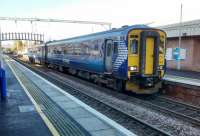 A 156 from Glasgow Queen Street has arrived at its final stop and is<br>
signalled to enter the Grangemouth branch to change ends. The branch is<br>
already wired up and it would be nice to think this is in anticipation of<br>
the reopening of Grangemouth station. Unfortunately there's no sign of this<br>
happening soon. 16th November 2017.<br>
<br>
<br><br>[David Panton 16/11/2017]