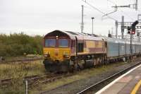 66099 arriving into the Didcot station sidings with what must be the longest car train on the UK network. 9th November 2017.<br>
<br><br>[Peter Todd 09/11/2017]