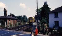 4TC set leads a service from Waterloo to Bournemouth into Brockenhurst on 22 July 1971. The 4TC will be going forward to Weymouth with a Class 33 loco on the front.<br><br>[John McIntyre 22/07/1971]