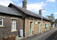 <h4><a href='/locations/L/Llanwrtyd_Wells'>Llanwrtyd Wells</a></h4><p><small><a href='/companies/C/Central_Wales_Extension_Railway'>Central Wales Extension Railway</a></small></p><p>Llanwrtyd Wells station, seen from a UK Railtours excursion from London Paddington to Llandrindod Wells, behind 68016, passing on 2nd September 2017. 44/75</p><p>02/09/2017<br><small><a href='/contributors/David_Bosher'>David Bosher</a></small></p>