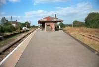 Pantyffynon looking north. The Heart of Wales line (left) meets the Gwaun-cae-Gurwen line (right) here.<br><br>[Ewan Crawford //]