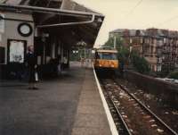 Cathcart bound train enters Pollokshaws East.<br><br>[Ewan Crawford //]