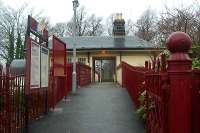 Footway across Maxwell Park which enters the two-level station building for access to the island platform.<br><br>[Ewan Crawford 26/03/2006]