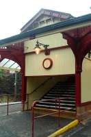 Platform access at Maxwell Park. Interesting mini fences.<br><br>[Ewan Crawford 26/03/2006]