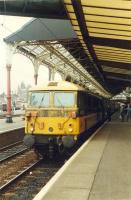 Looking north at an 86 in Preston.<br><br>[Ewan Crawford 25/03/1989]