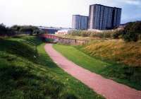 The Sheepford branch railway crosses over the (dry) Sheepford branch of the Monkland Canal.<br><br>[Ewan Crawford //1987]