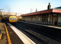 Eastbound DMU at Croy.<br><br>[Ewan Crawford //1987]