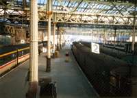 East end of Waverley. Through lines to left and bays to right.<br><br>[Ewan Crawford //1987]