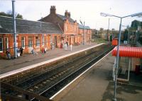 Looking to Glasgow at Johnstone station.<br><br>[Ewan Crawford //1987]