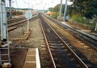 Looking north at Kilwinning Junction. Ardrossan line to left and mainline to Ayr to right.<br><br>[Ewan Crawford //1987]