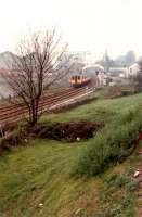 Westbound train entering Bowling station.<br><br>[Ewan Crawford //1990]