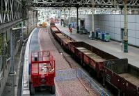 Waverley station ongoing north side developments looking east along platform 1 on 25 June 2006.<br><br>[John Furnevel 25/06/2006]